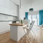 Hanza Tower 22 White Jacussi & Sauna & Pool &