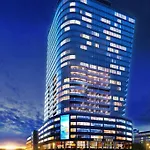 Апартаменты Hanza Tower 22 White Jacussi & Sauna & Pool &