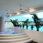 Hanza Tower 22 White Jacussi & Sauna & Pool &