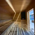 Апартаменты Hanza Tower 22 White Jacussi & Sauna & Pool & *