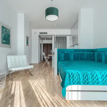 Hanza Tower 22 White Jacussi & Sauna & Pool &