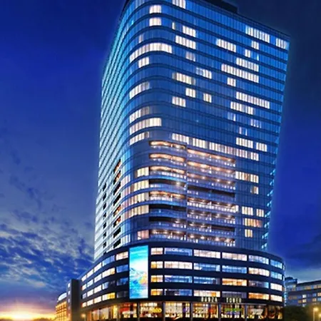 公寓 Hanza Tower 22 White Jacussi & Sauna & Pool &